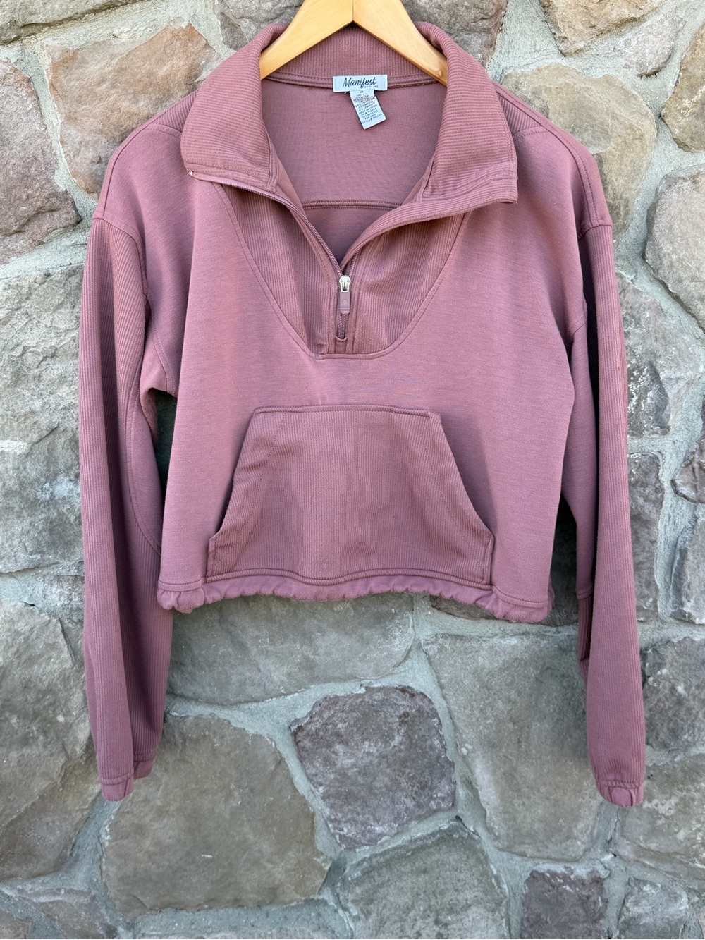 Manifest Offline Magenta Half Zip crop Sweater